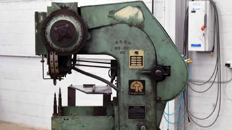 Chicago Rivet & Machine Co - מוצרי החברה | 👁️GURU.Markets👁️ מוצר ממותג של Chicago Rivet & Machine Co