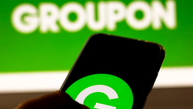 פריט של המותג Groupon.com
