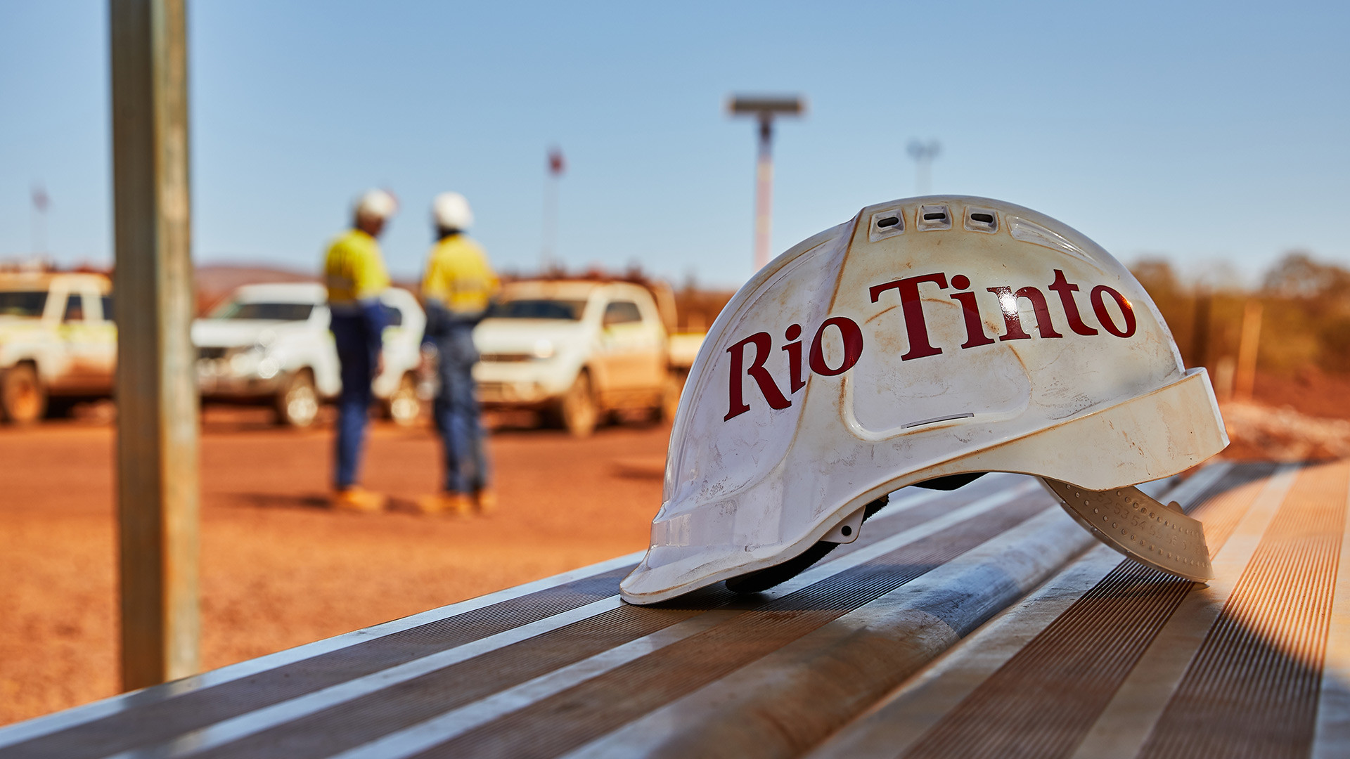 מה Rio Tinto plc מוכרת | 👁️GURU.Markets👁️ מוצר סדרתי של Rio Tinto plc