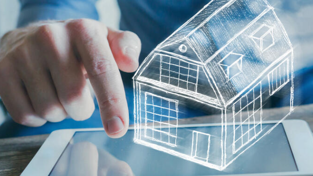 פריט של המותג RE/MAX Real Estate
